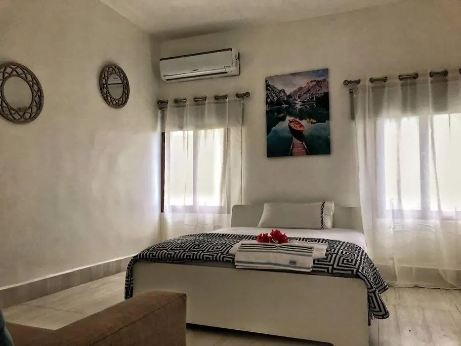 Villa Romana, Republica Dominicana Ahoga Mulo